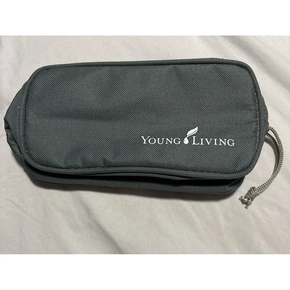 Young Living Essential Oils Travel Pouch Bag Carabiner Aromatherapy Active Fit.